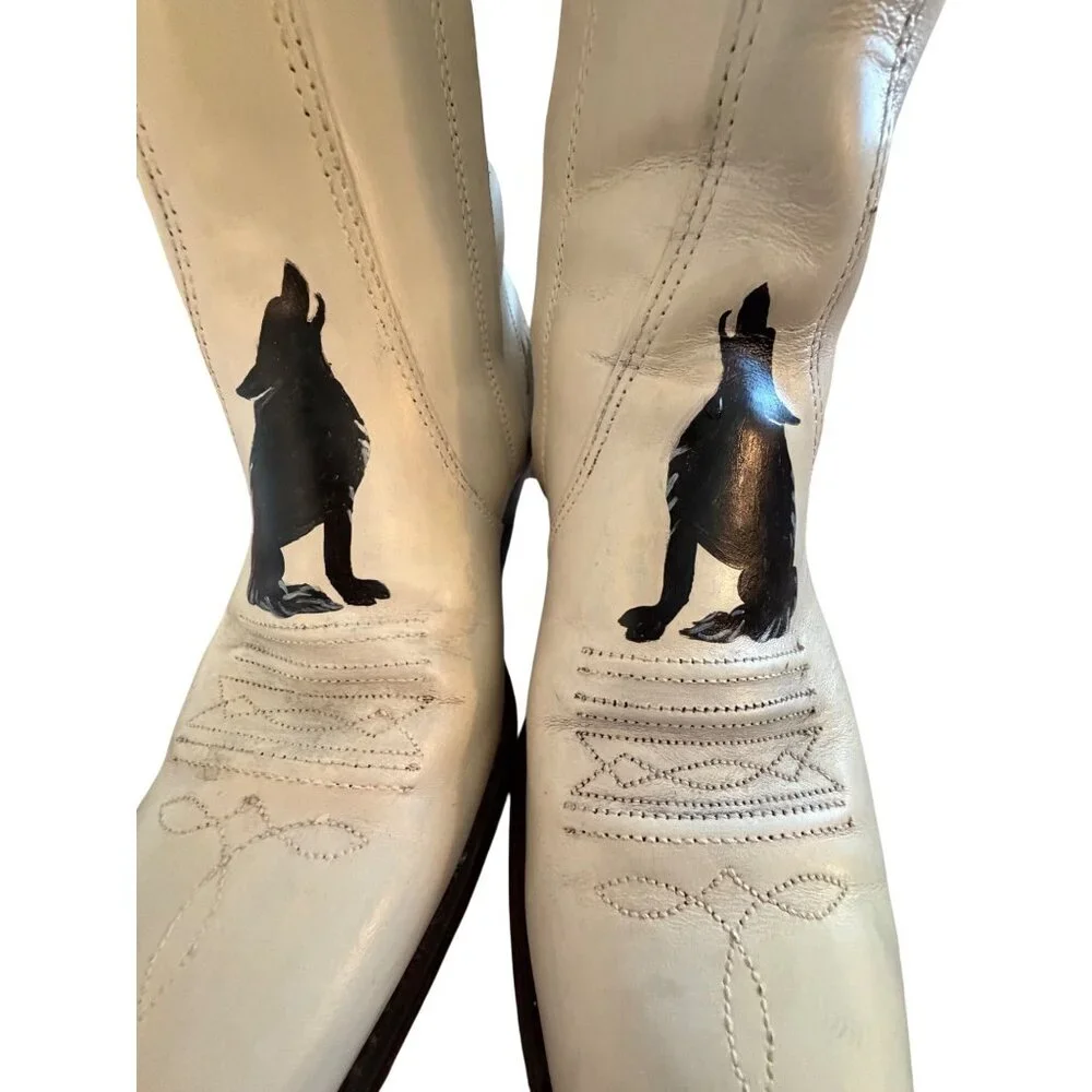 Sears Vintage Mens Hand Painted Coyote Boots Size 8 D Cream Leather Western OOAK